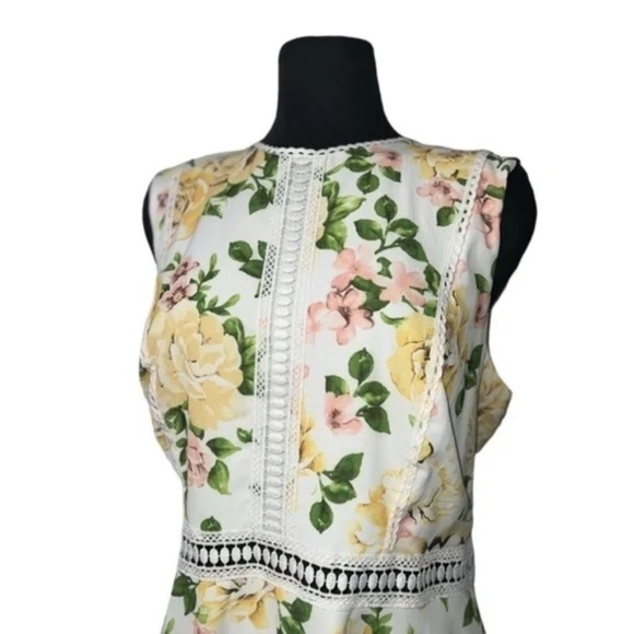 Disney Princess Belle Inspired Skater Floral Dress Juniors Size XL Yellow - Picture 3 of 8